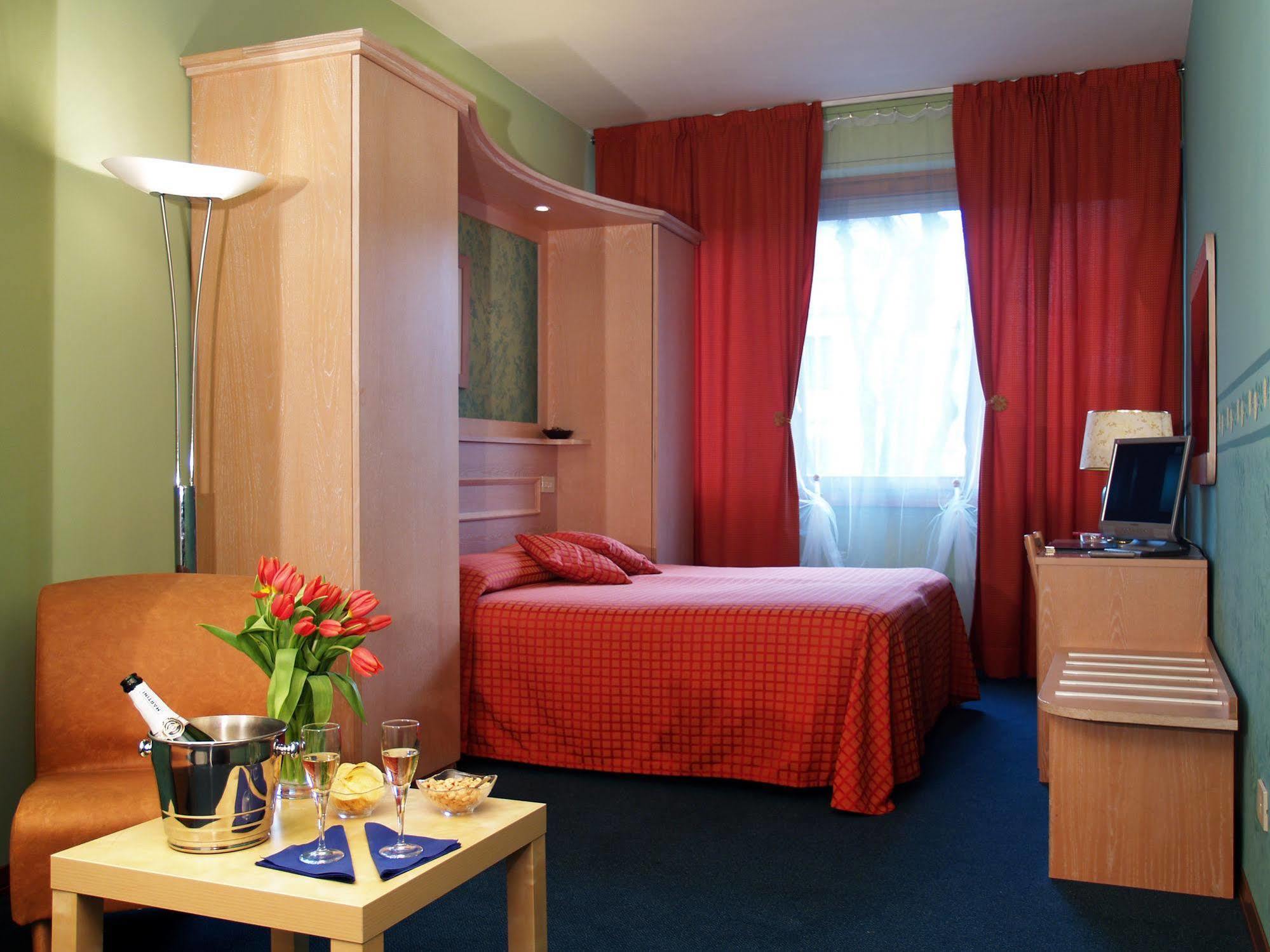 Meridiana Florence
