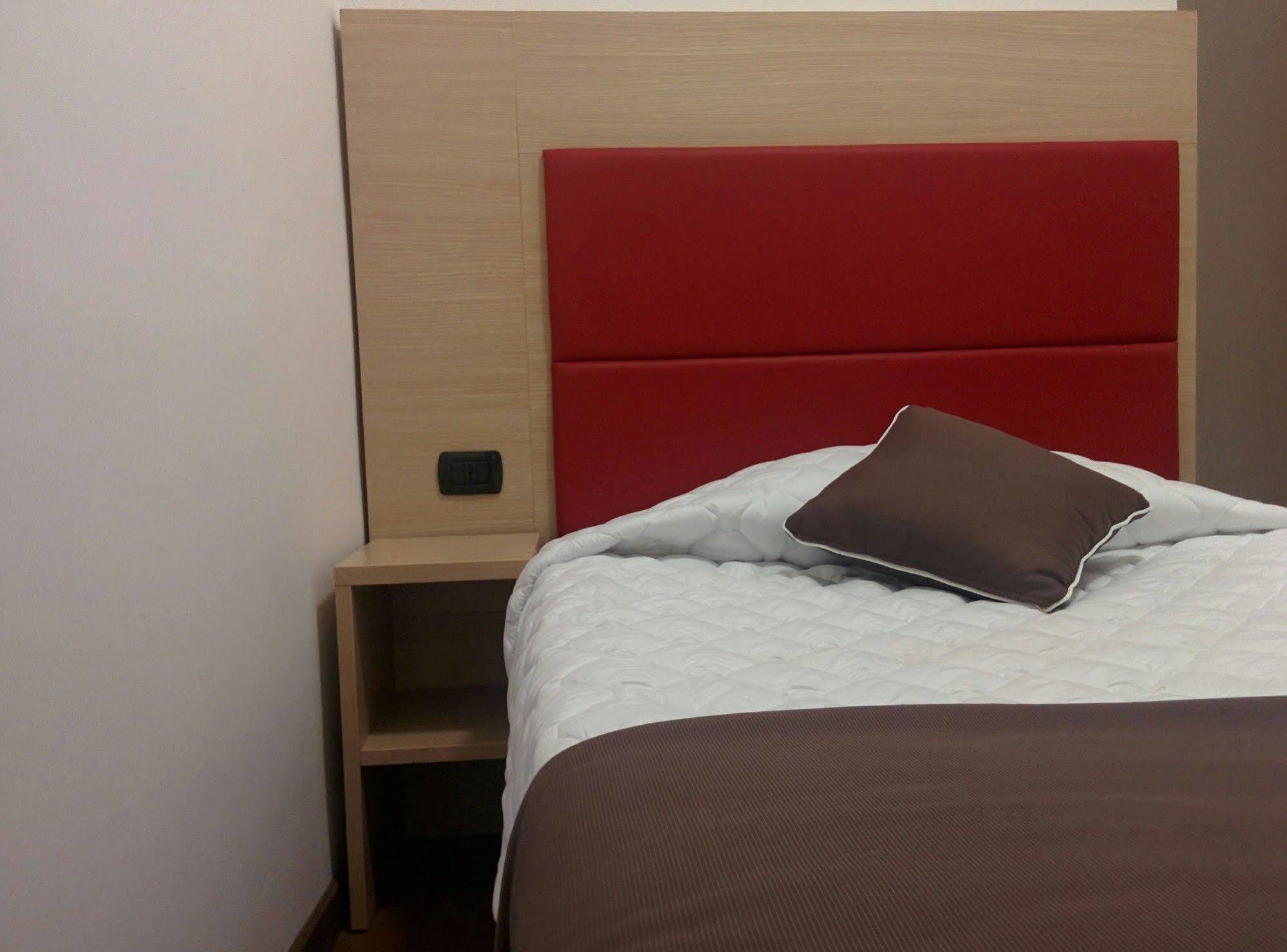 Esperanza Hotel 2*