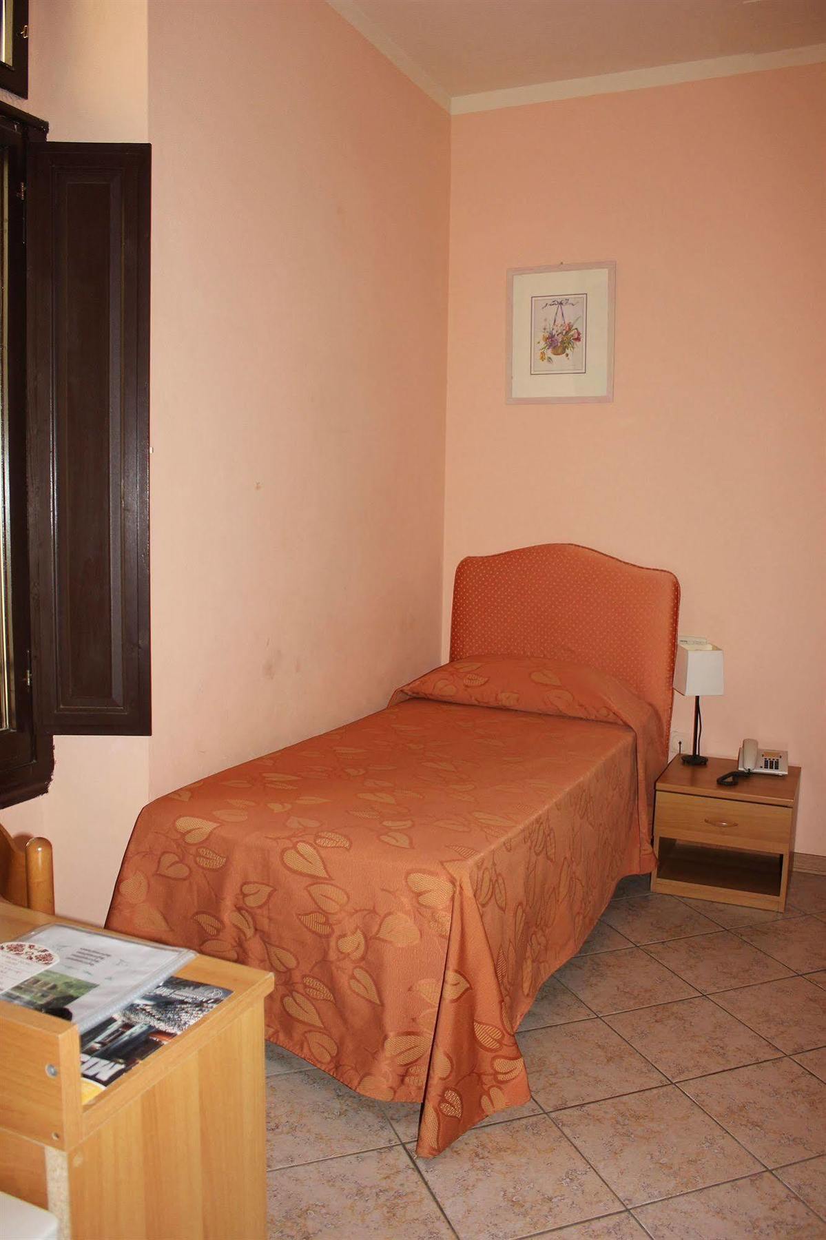 Hotel La Stella 2*