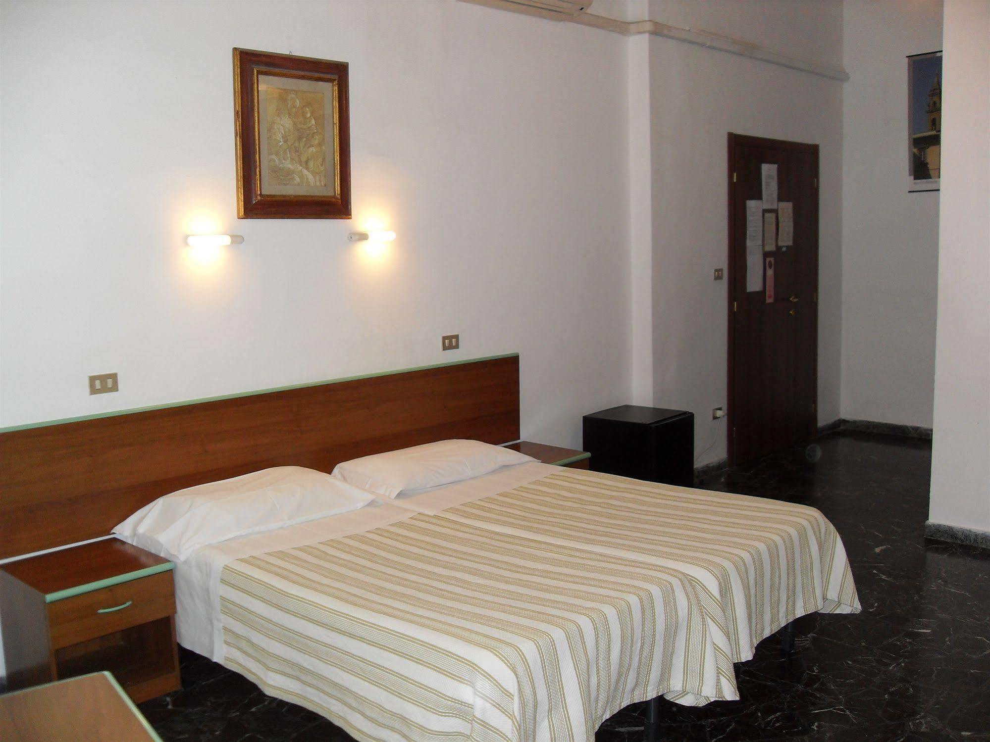 Guest house Mary's House *