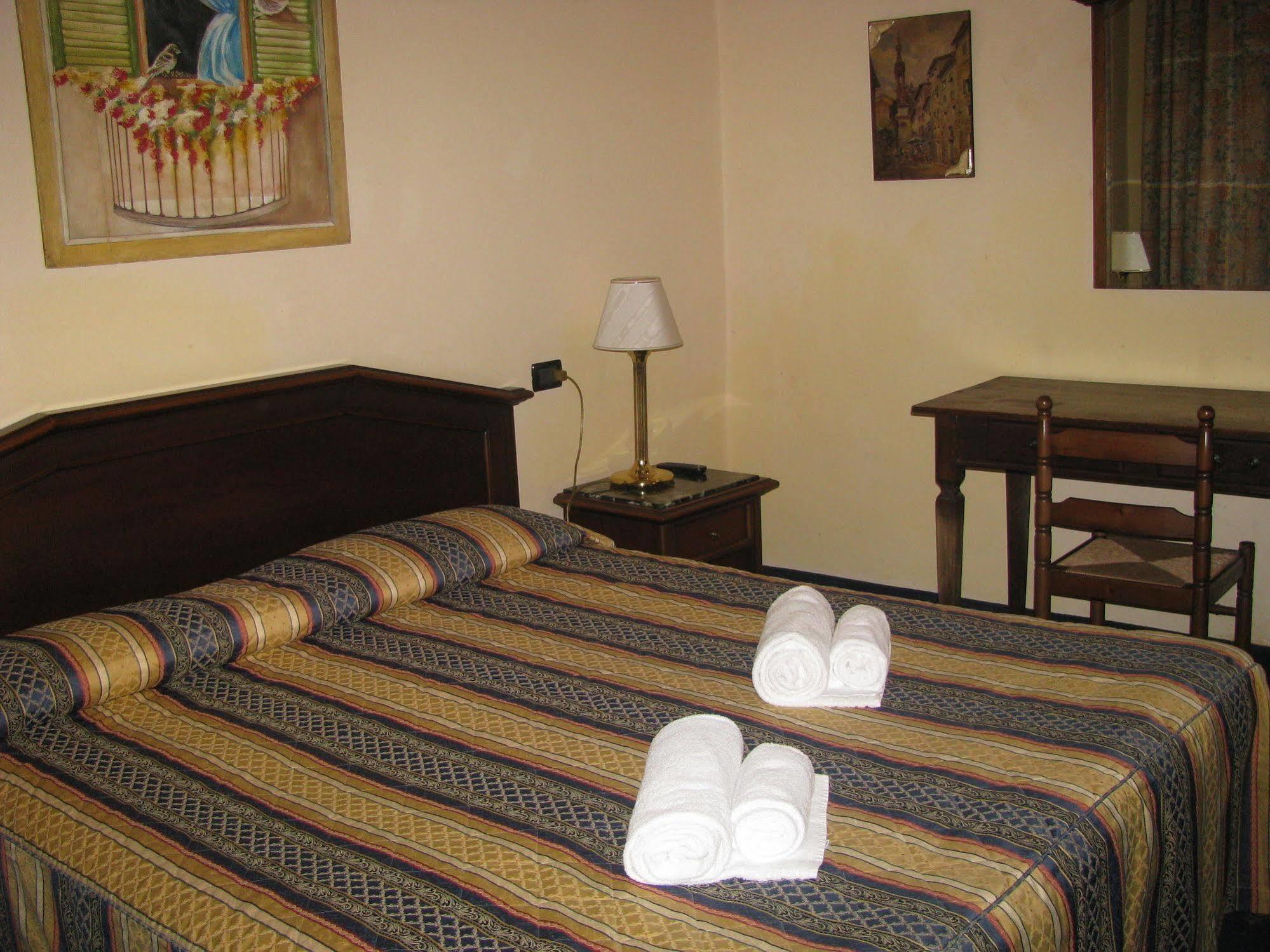 Enza Hotel