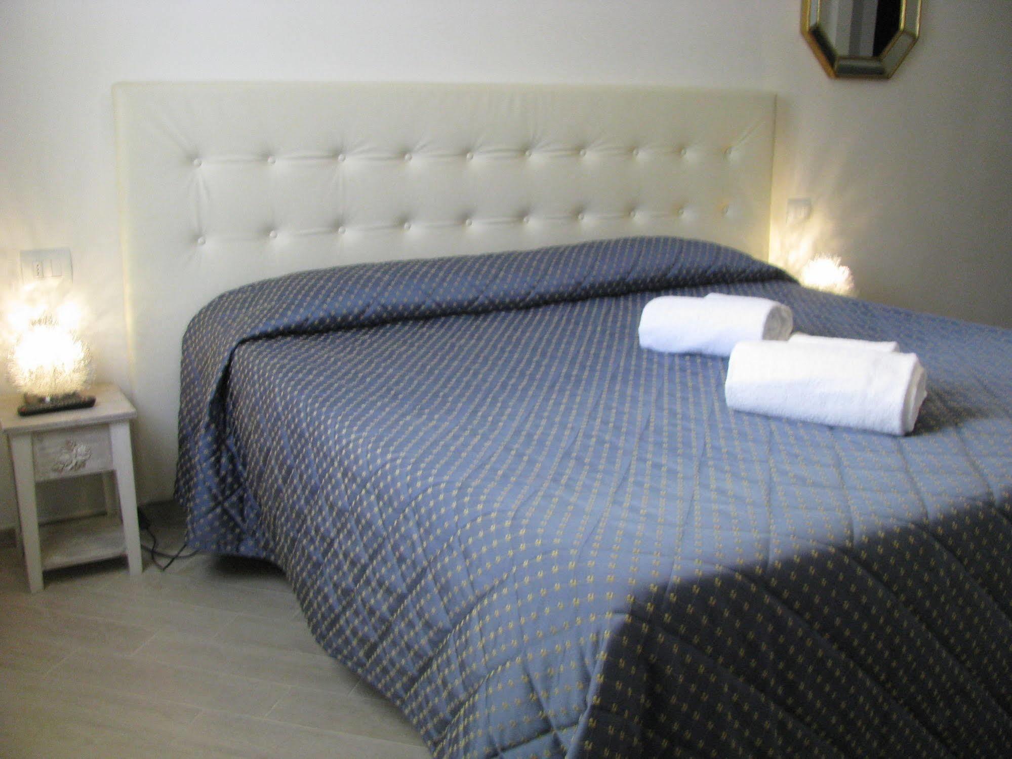Hotel Enza