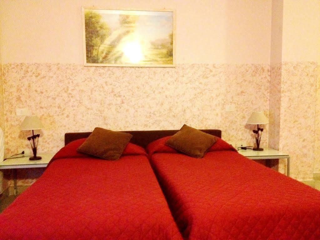 Gemini Apartment *