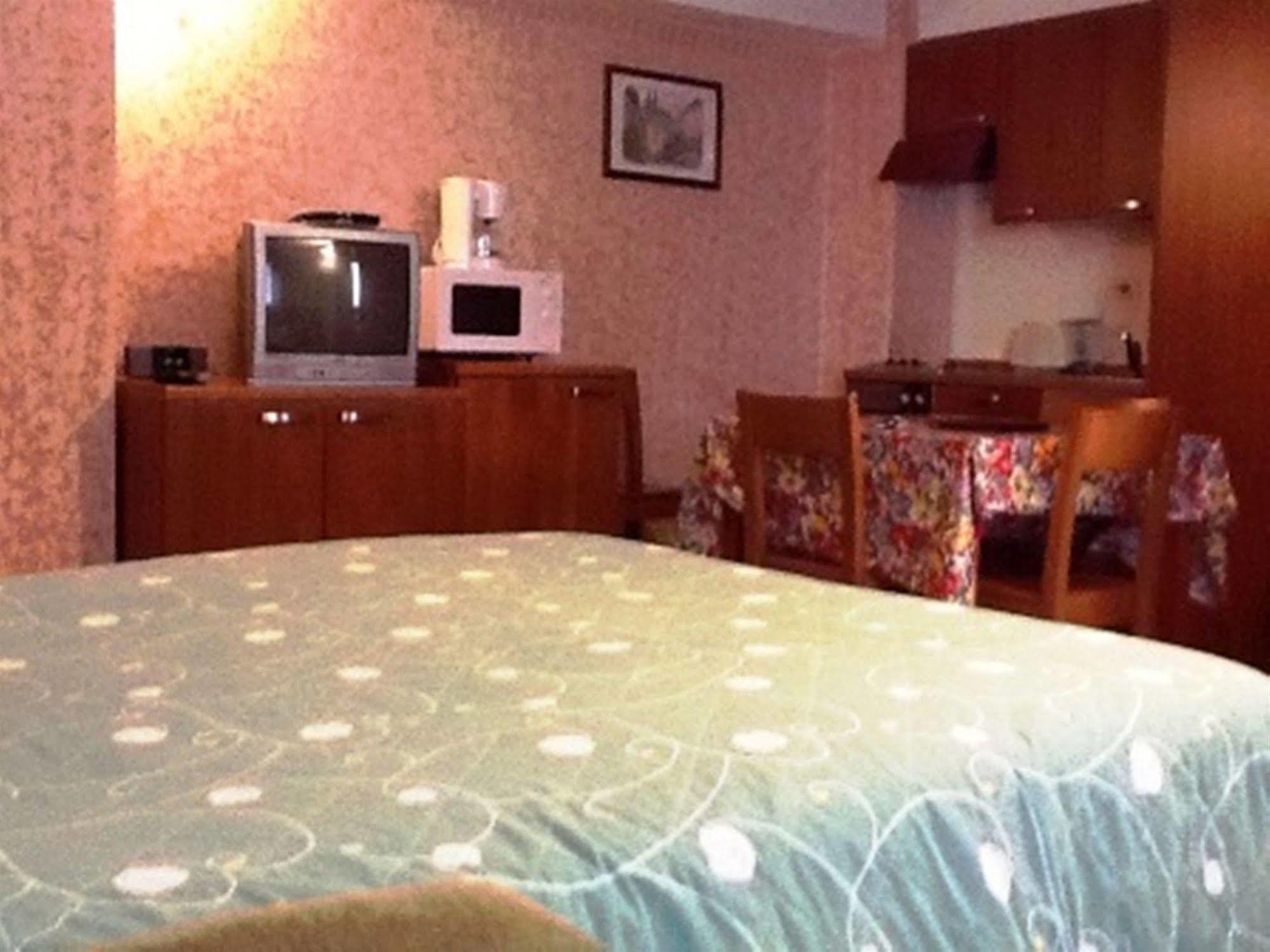 Gemini Apartment