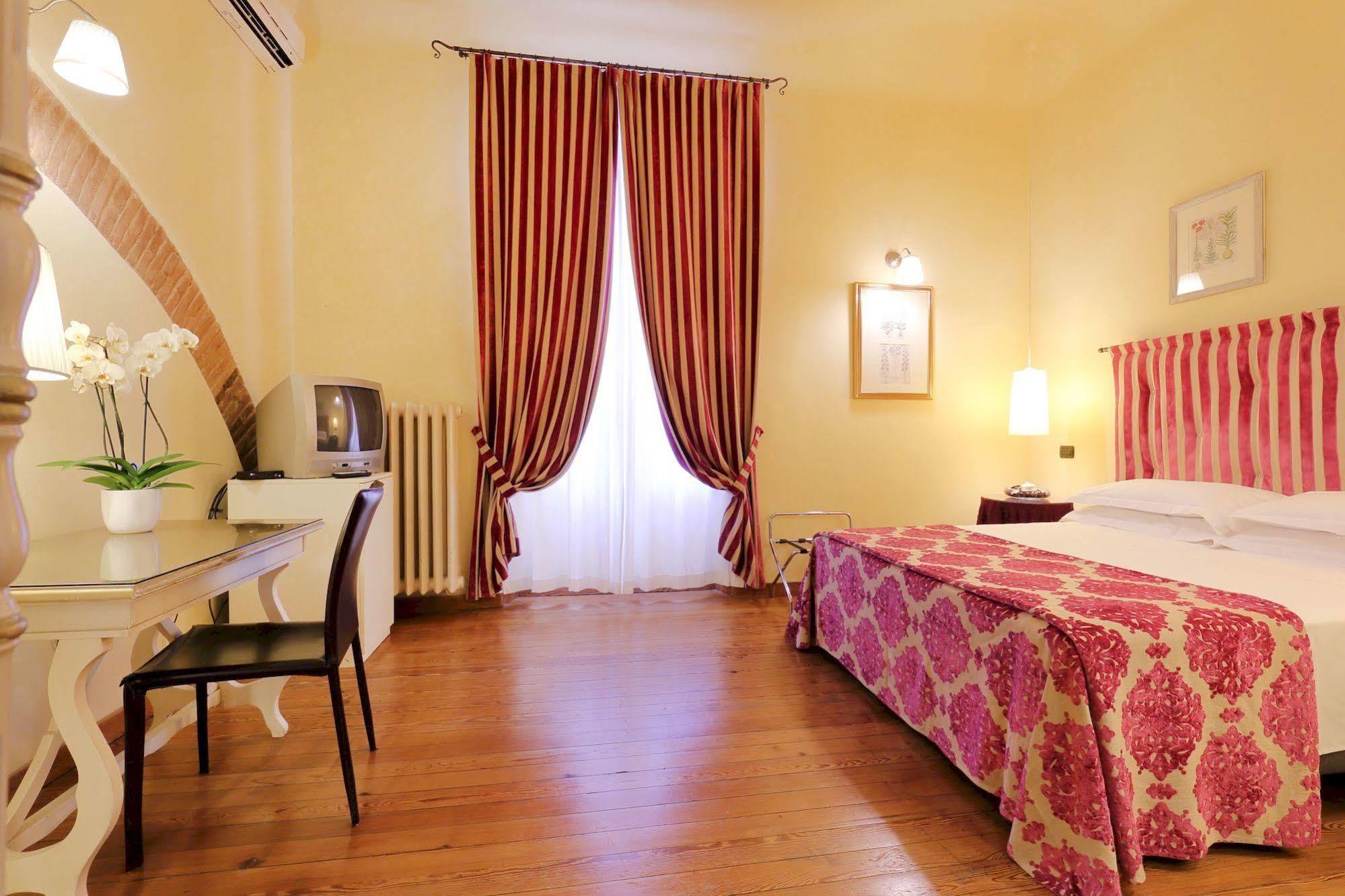 Relais Lavagnini 2*