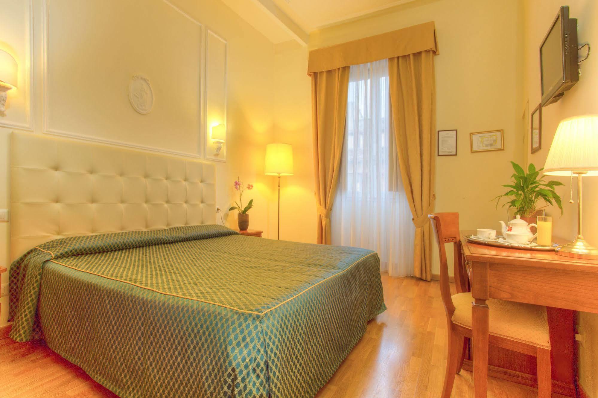 Hotel Bretagna Heritage - Alfieri Collezione