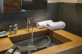 Hotel Agape - Art In 3*