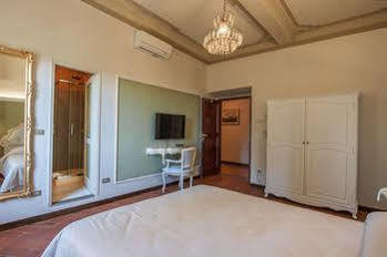 Agape - Art In Hotel 3*