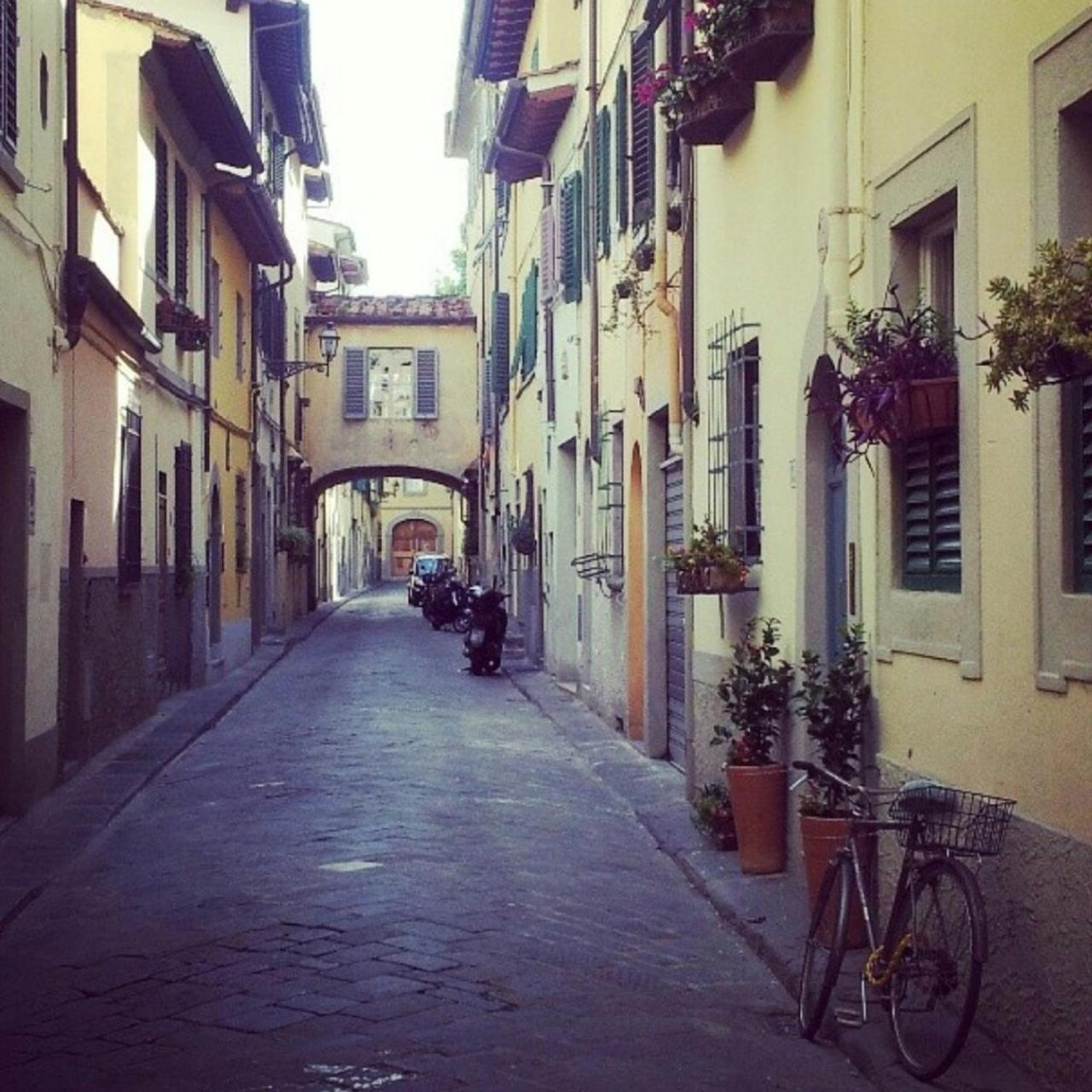 Piazza Del Carmine, Flo Florence