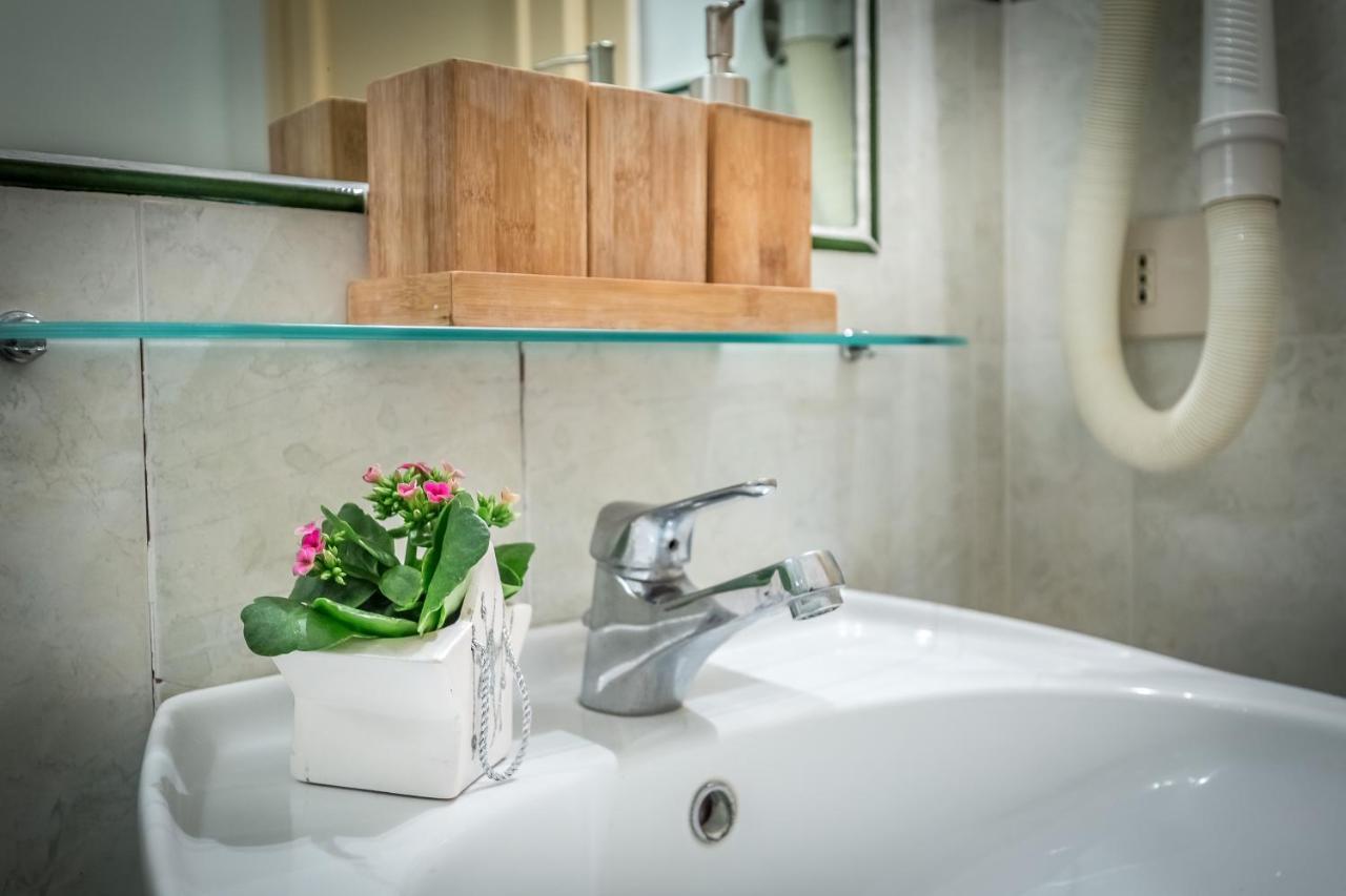 Dimora Altea Bed & Breakfast 3*