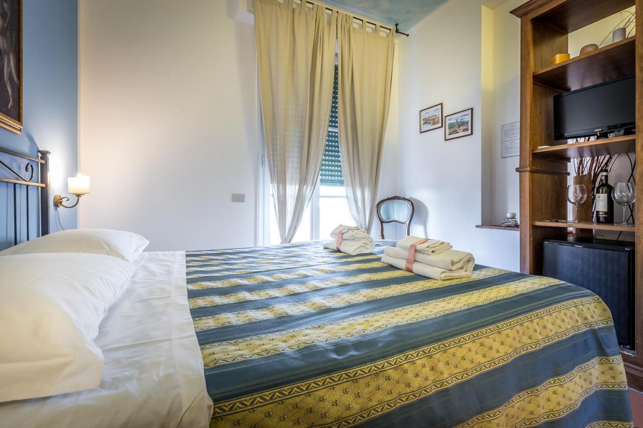Bed & Breakfast Dimora Altea 3*