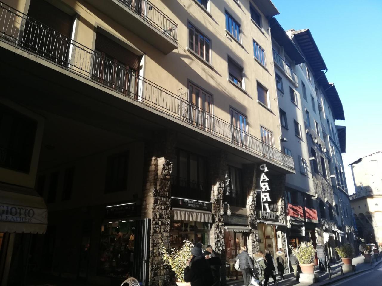 Ponte Vecchio - Guicciardini N. 10 Florence