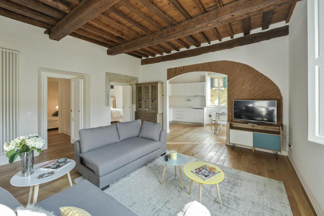 - Oltrarno Elegance Appartamento *