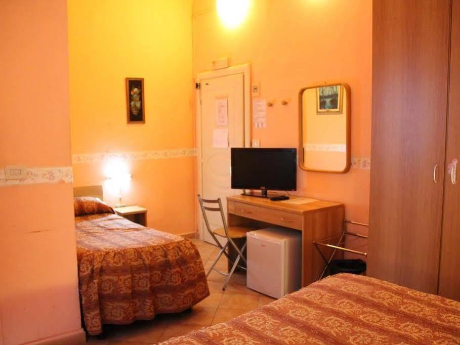 Camilla Guelfa Hotel 3*
