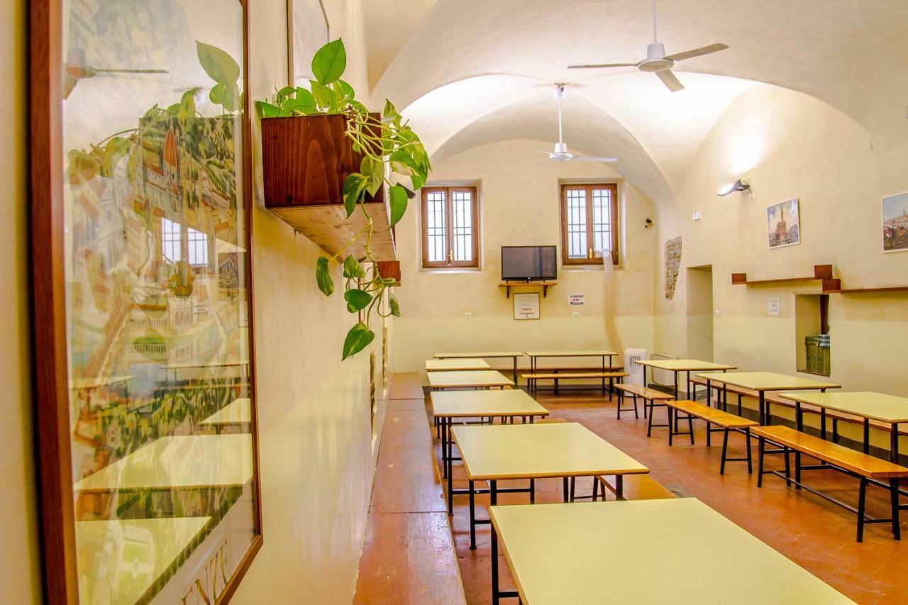 Santa Monaca Hostel