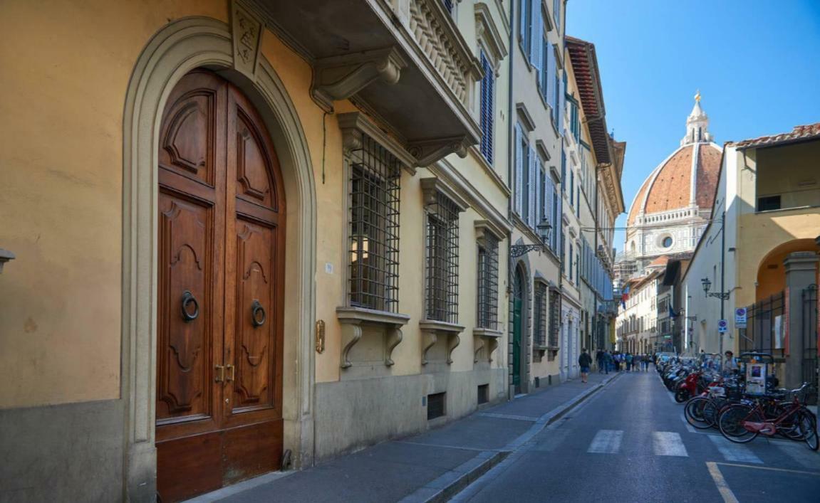 Istay - Cellini * Florence