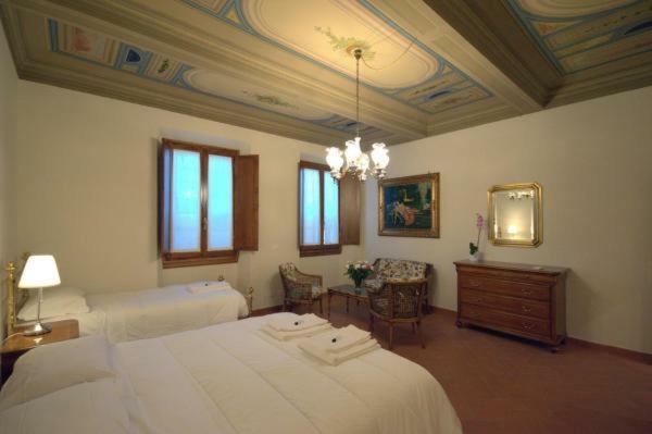 Luxury Via Dei Pilastri Apartment *