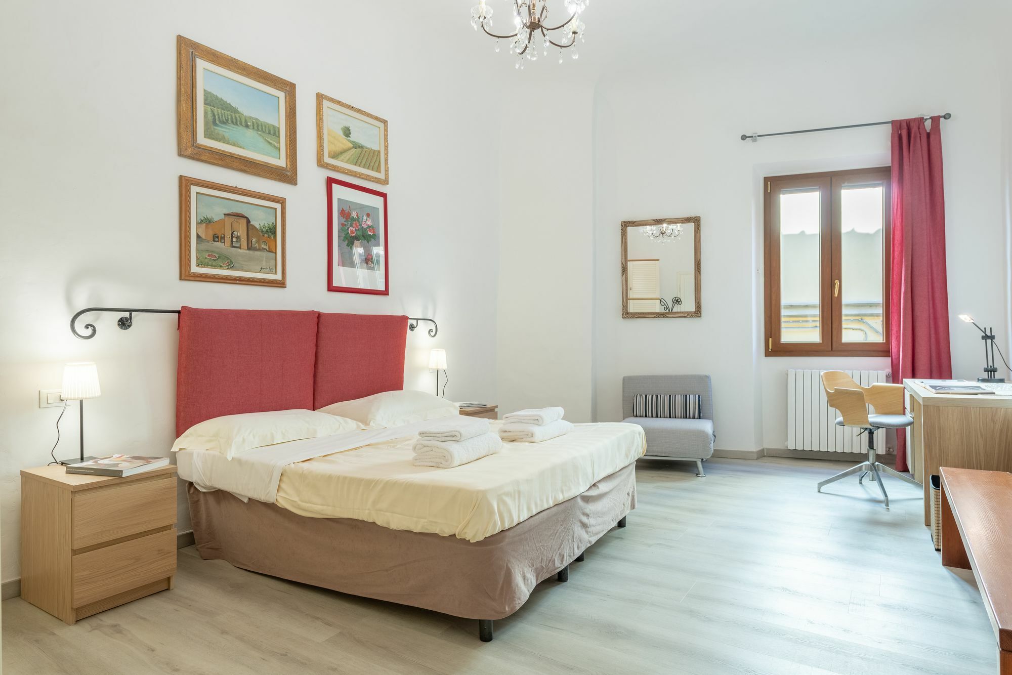 Apartment Santo Spirito 2 Bedrooms *