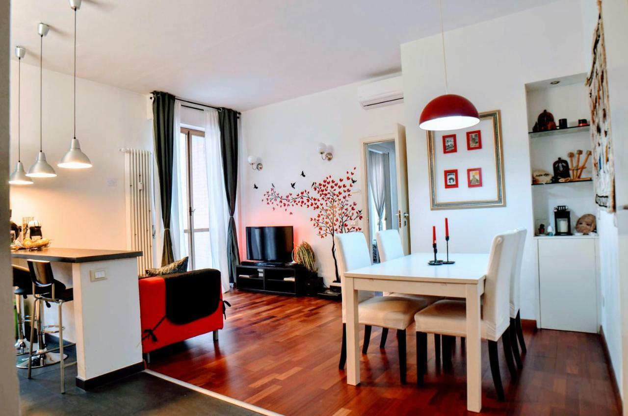 Apartment The Red In With Free Parking