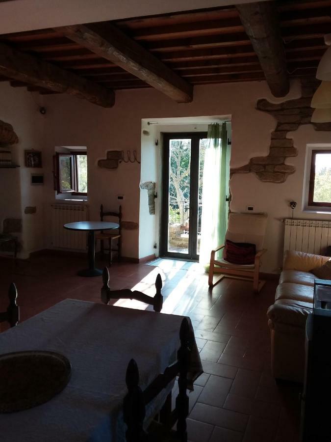Country House Near Casa di campagna *