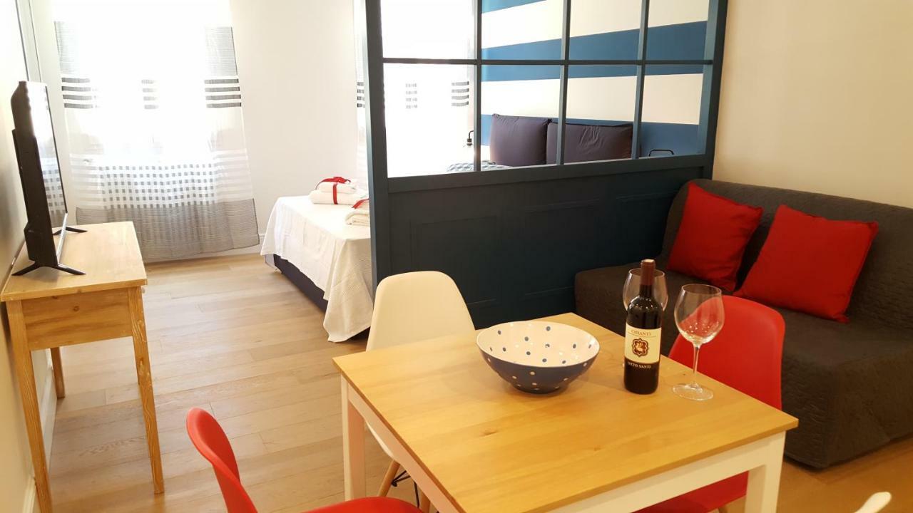 Apartment I' David Florence