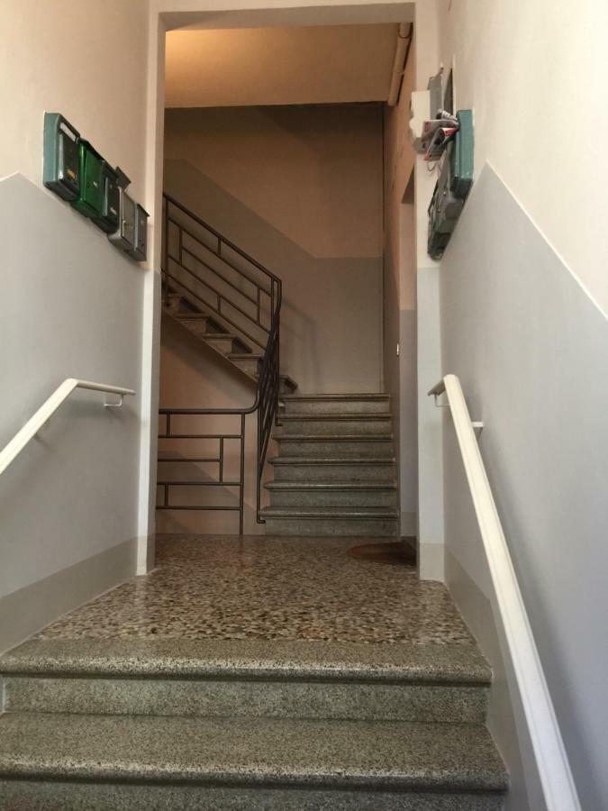 Sirtori 24 Up Apartment