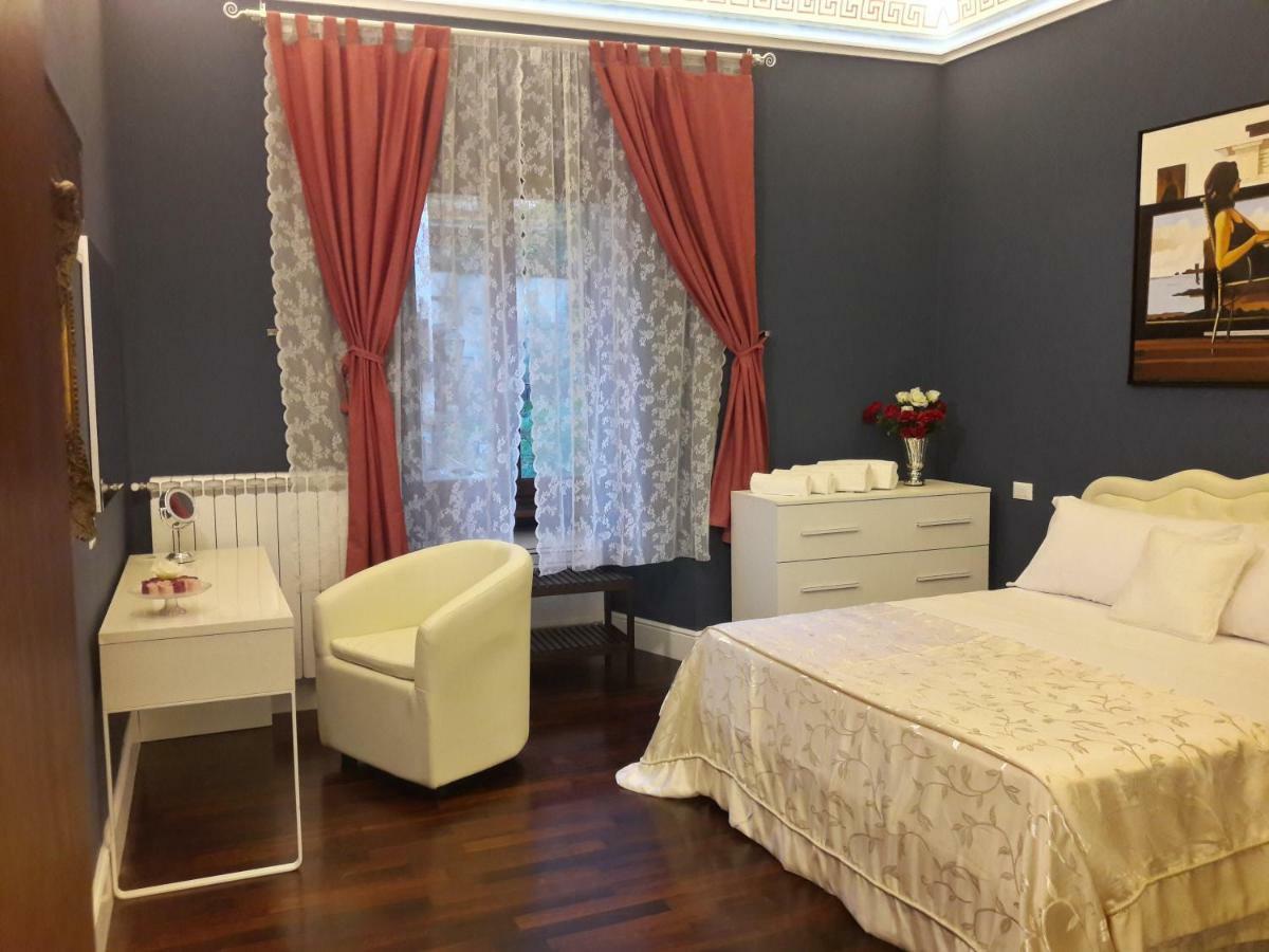 Art Ponte Vecchio Apartment *