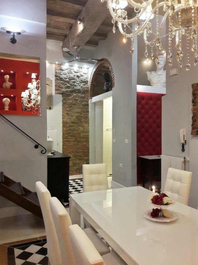 Art Ponte Vecchio Apartment *
