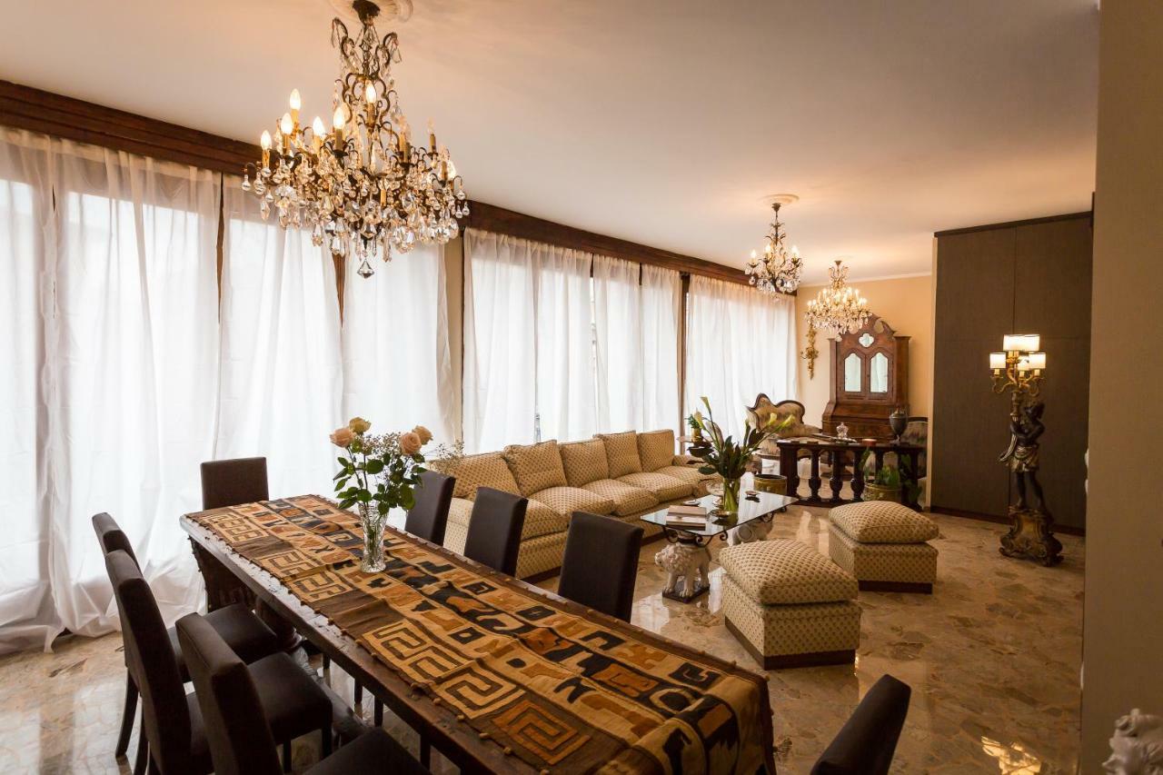Ferrhouse Charm In Two Lifts * Florence