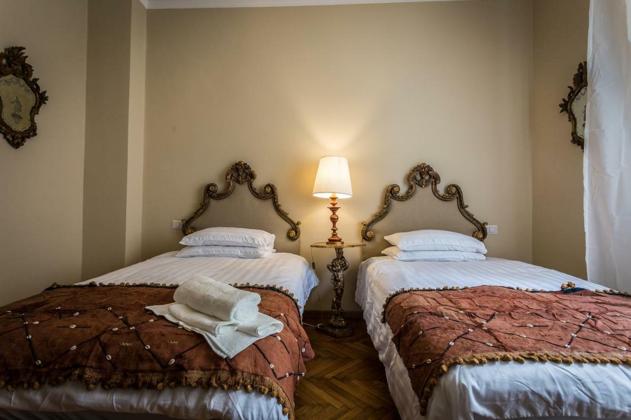 Ferrhouse Charm In Two Lifts Florence