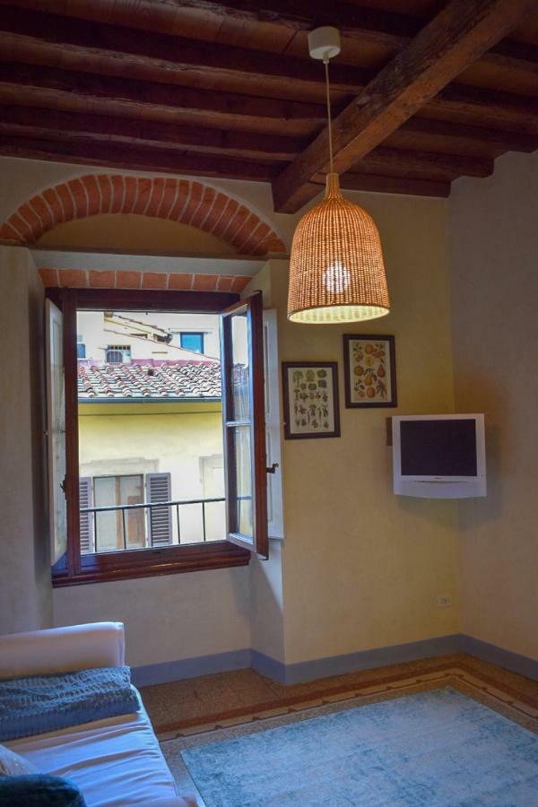 Calzaiuoli Luxury And Characteristic Apartment *