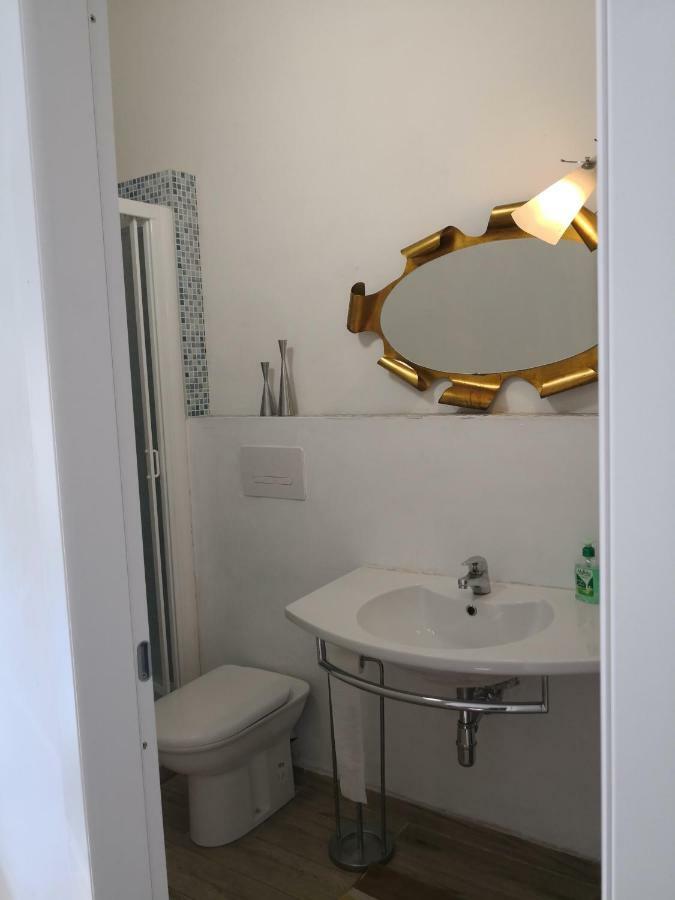 Guest house White