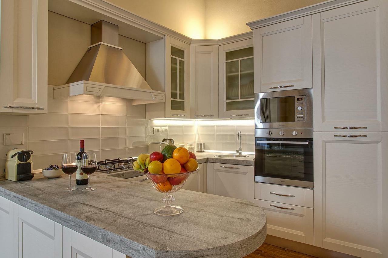 Art Luxury Family Apartment