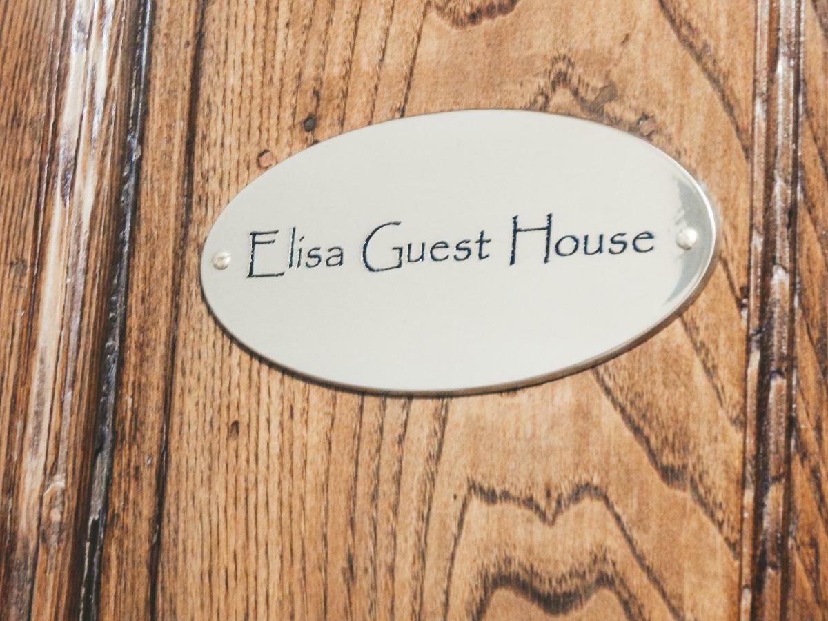 Elisa *