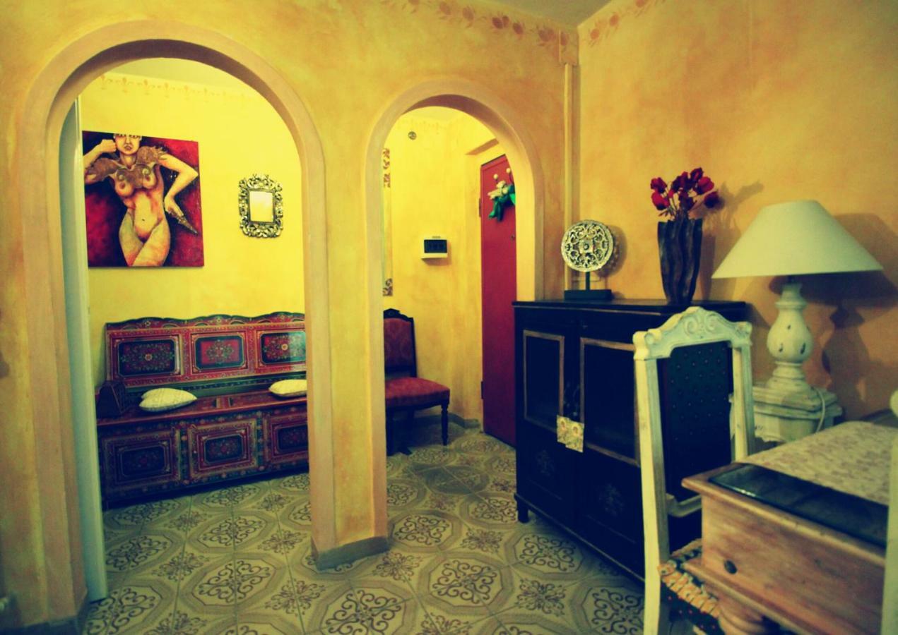 Hand Decorated House With Court