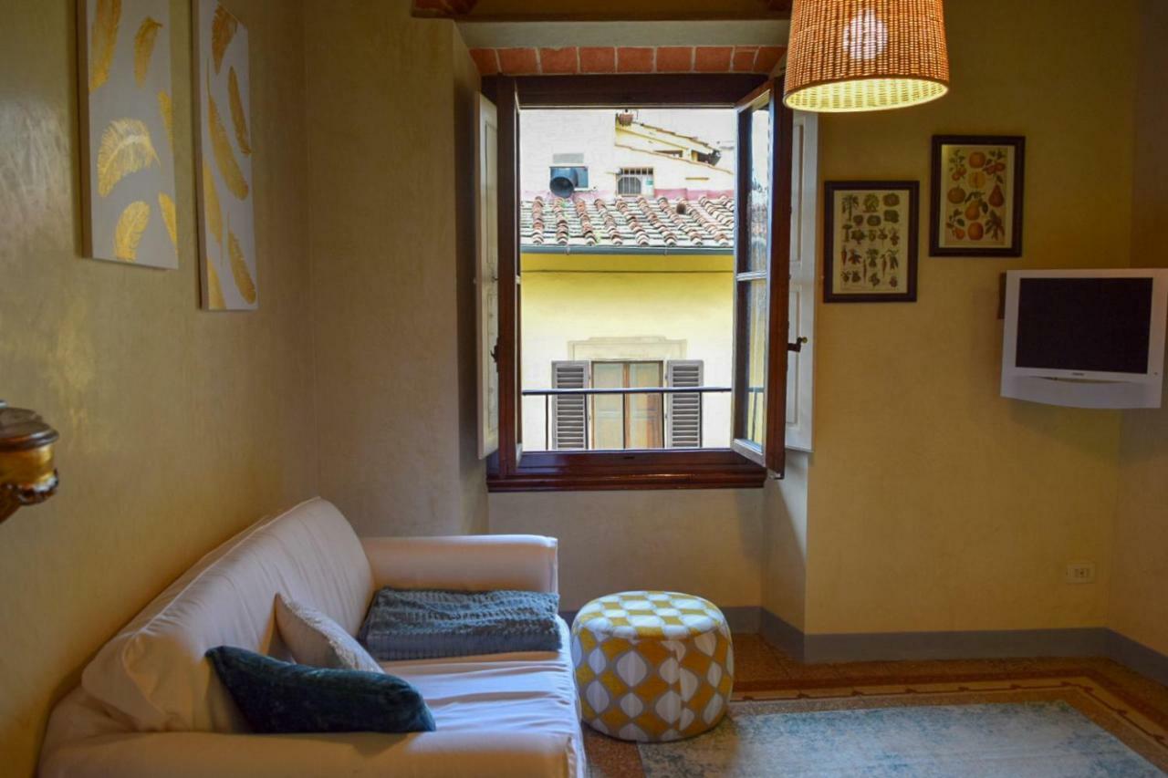 Calzaiuoli Luxury And Characteristic Apartment *