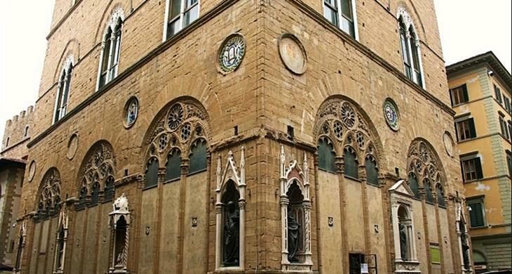 Apartment Calzaiuoli Luxury And Characteristic