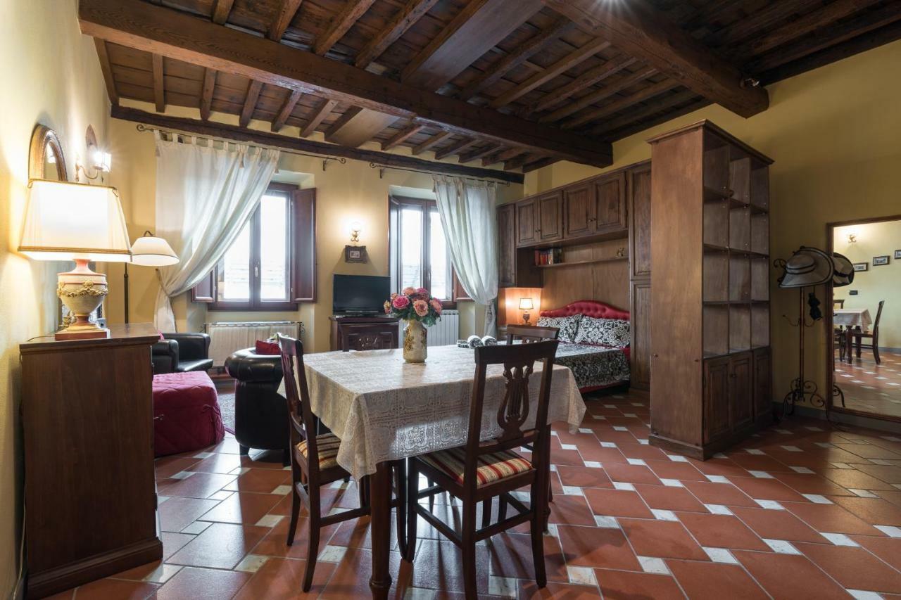 Cozy In Position Firenze