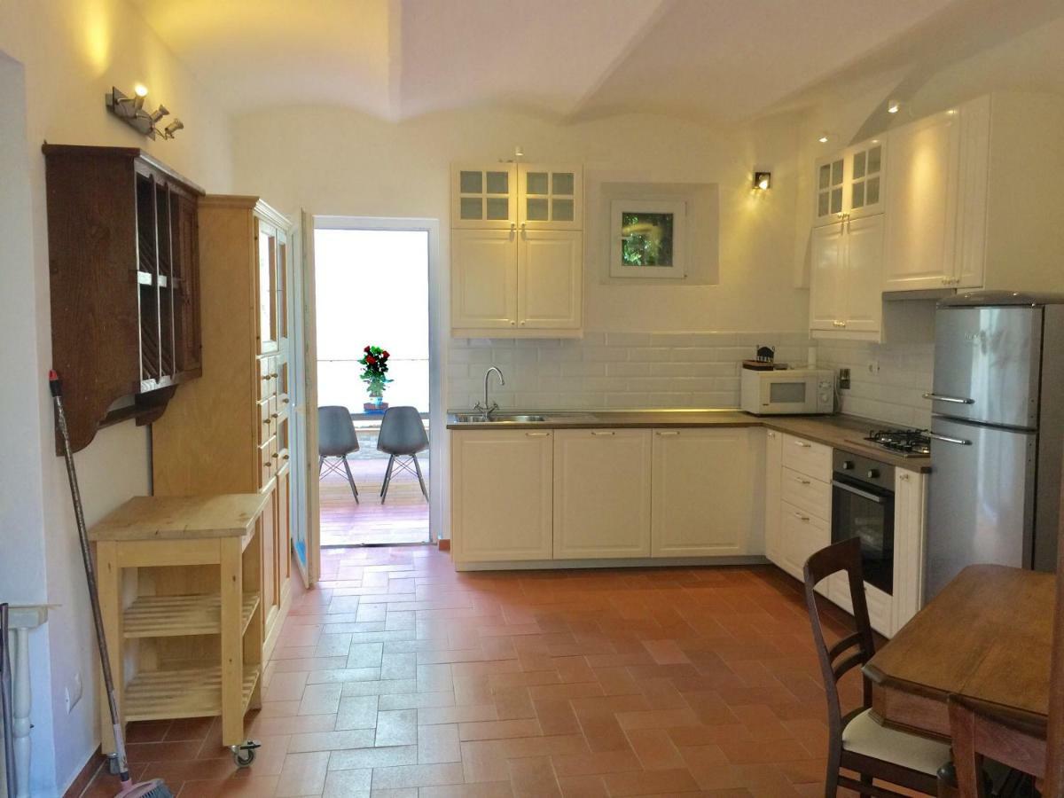 Dalu Davide - Private Car Park 15 Minutes To The Center Apartment