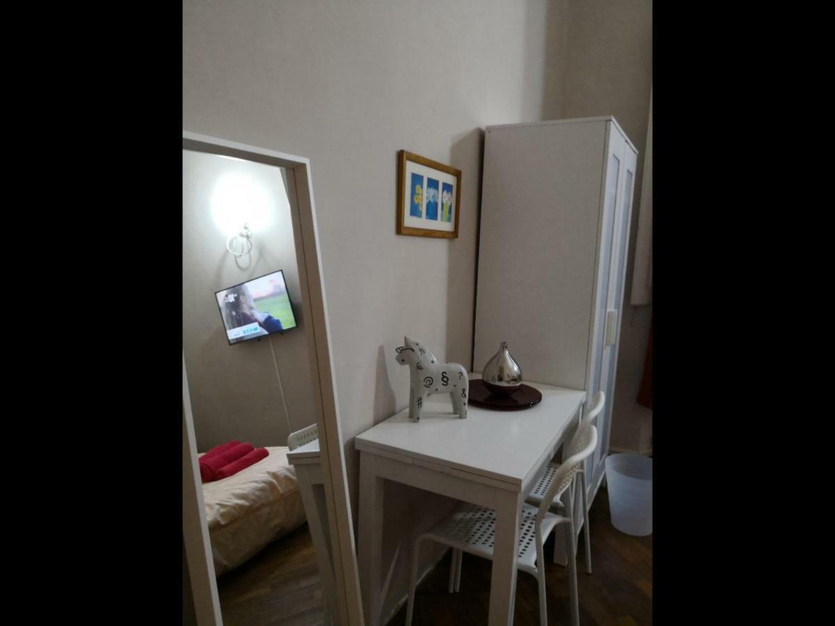 Guest house White