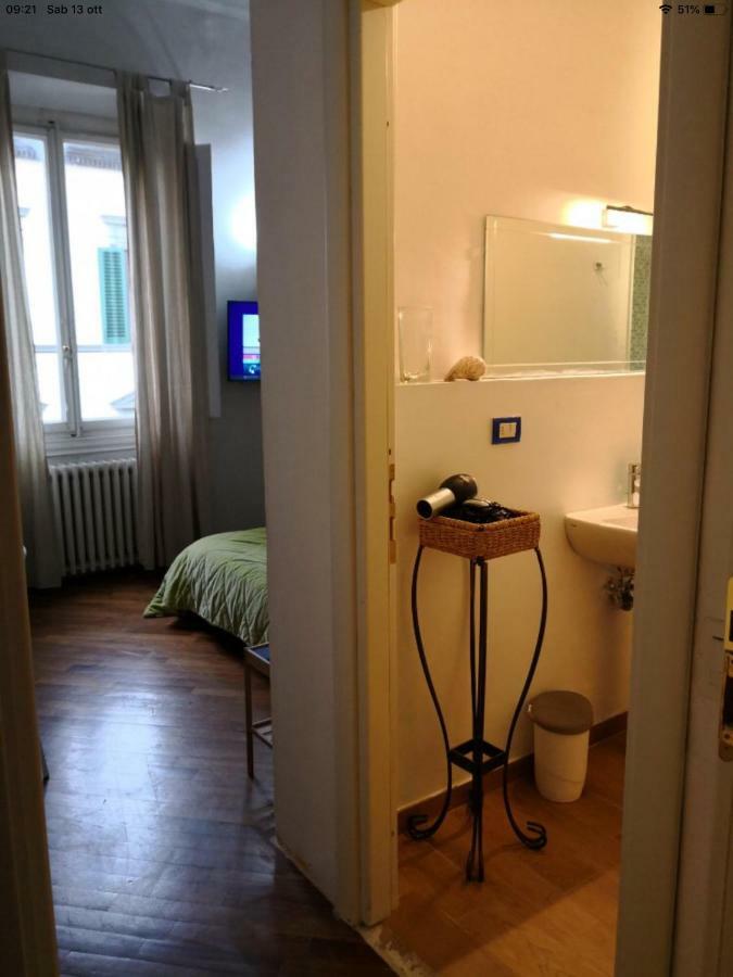 Guest house White Florence