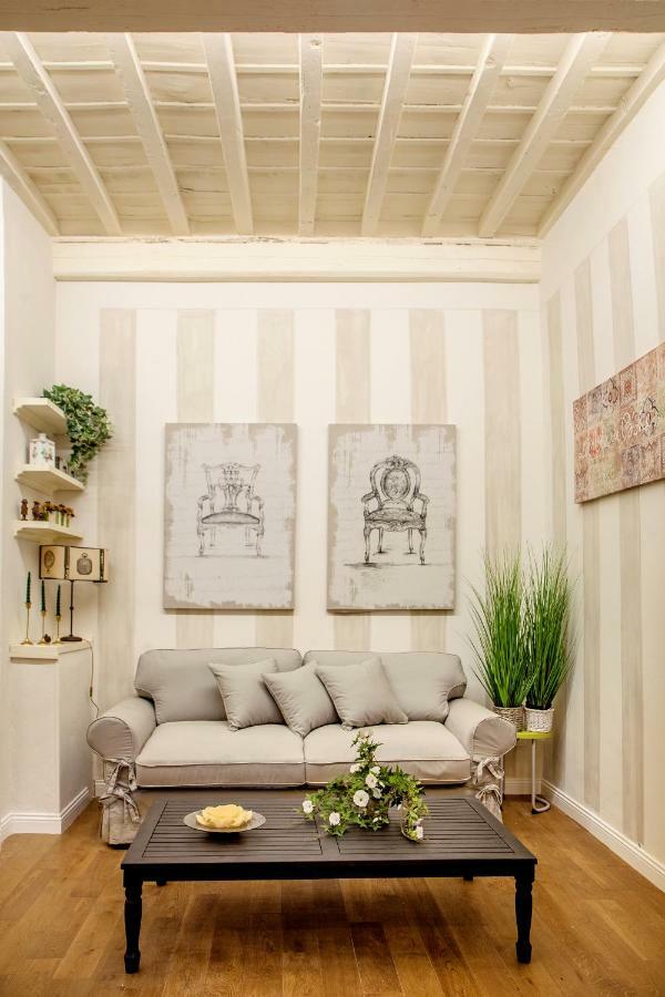 Apartment Renaissance