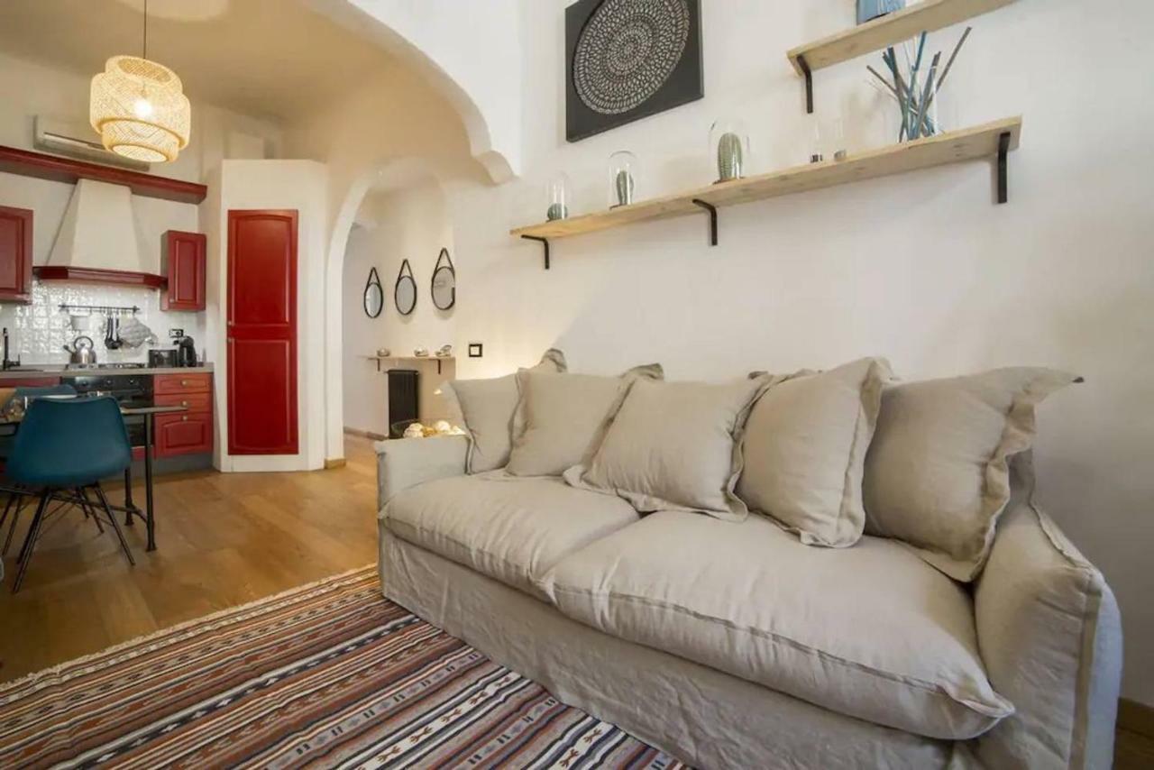 Apartment Step To Duomo And The Sights From Refurbished Florence