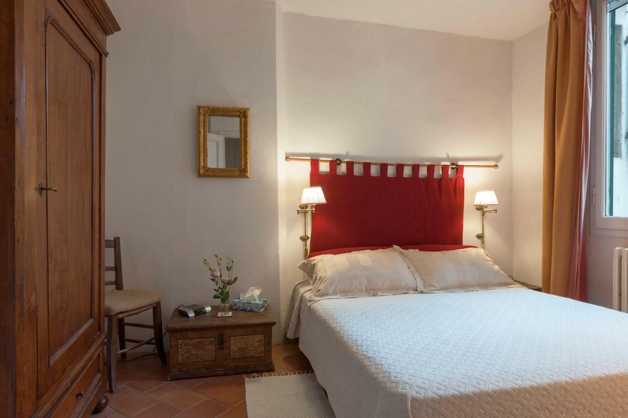 Apartment Grand Piano Florence