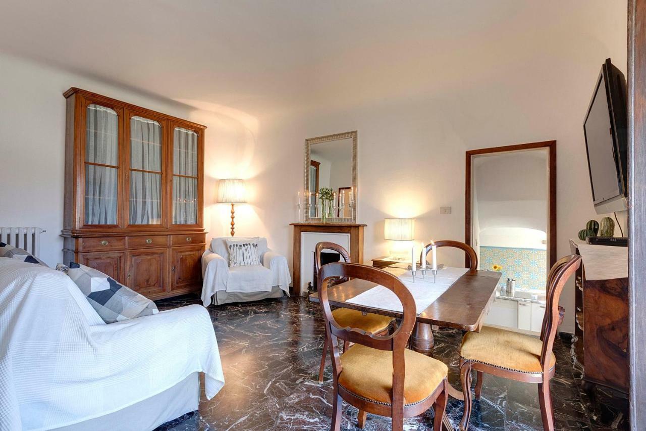 Historical Spectacular Arno View With Balcony From 12 Th Century. Firenze