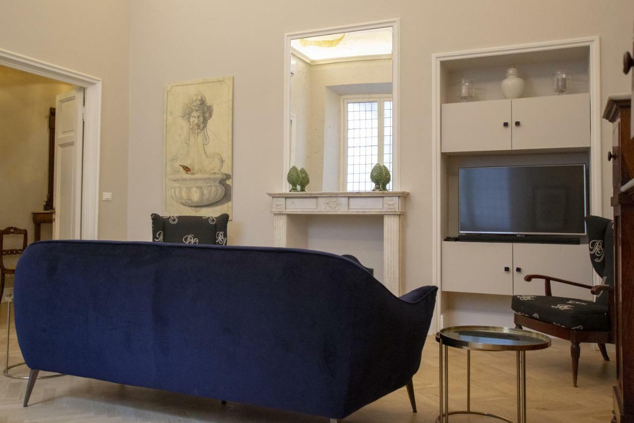 Historical Luxury House Apartment *