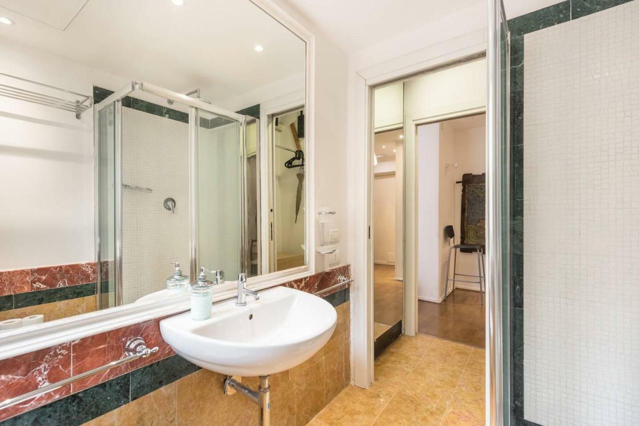 5 Borgo San Jacopo Apartment *