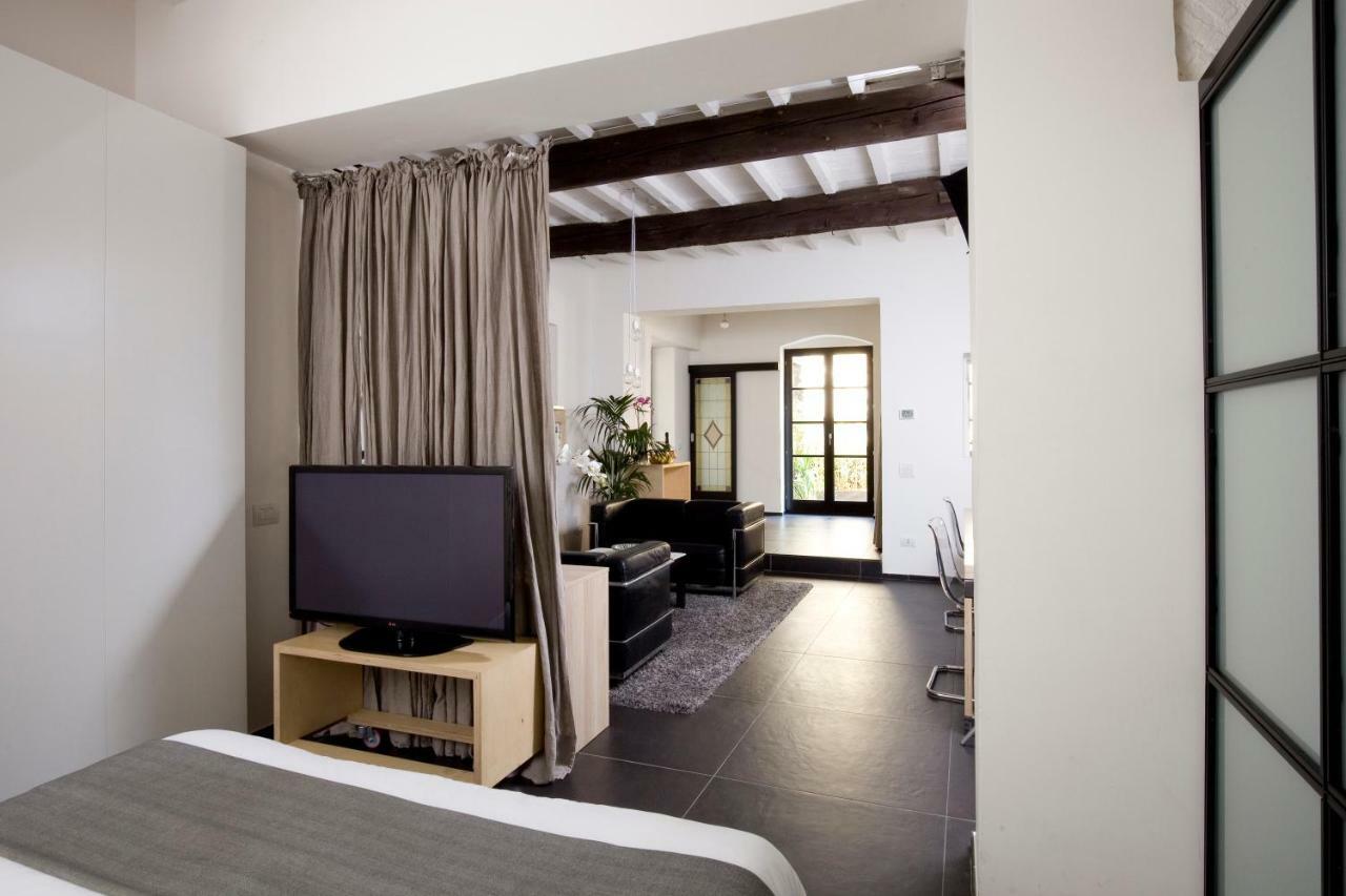 Apartment Loft Silent Terrace 8 Minutes Duomo