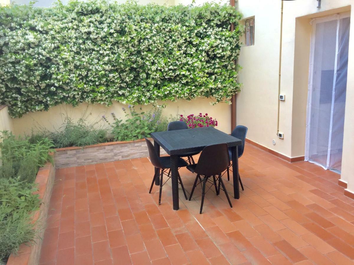 Dalu Davide - Private Car Park 15 Minutes To The Center Apartment Florence