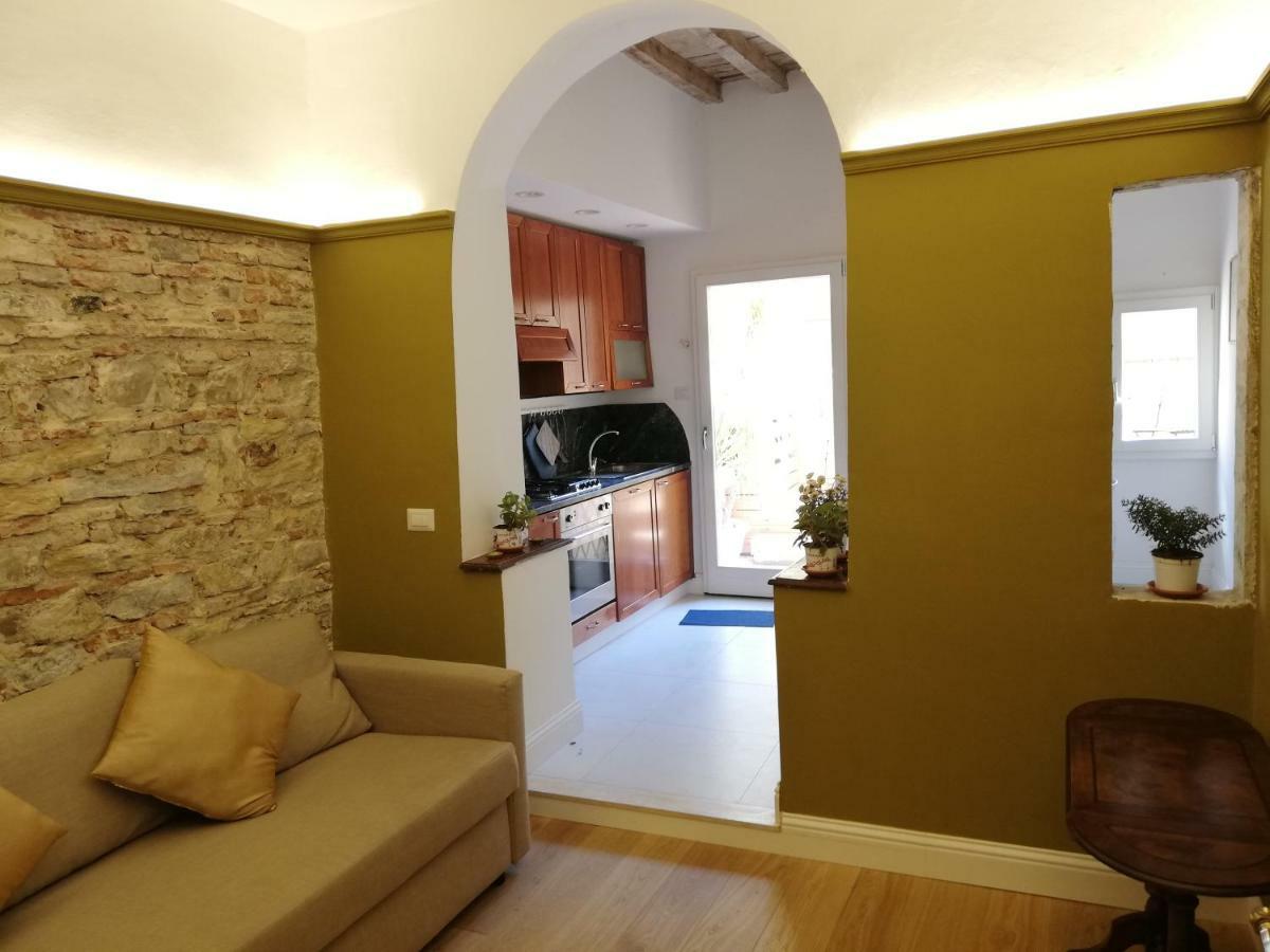 Apartment Borgo San Frediano Florence